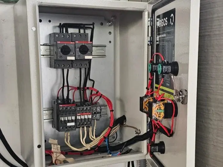 Tablero de control para planta cementera